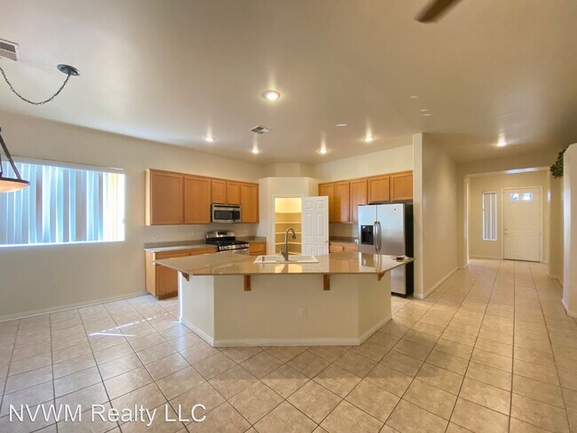 Photo - 3 br, 2 bath House - 281 Turtle Peak Ave