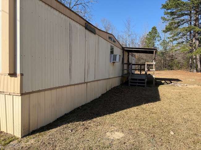 Photo - 2103 Roach St