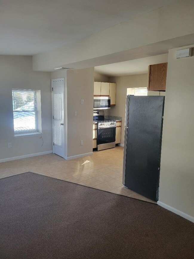 Photo - 306 Buddington Rd