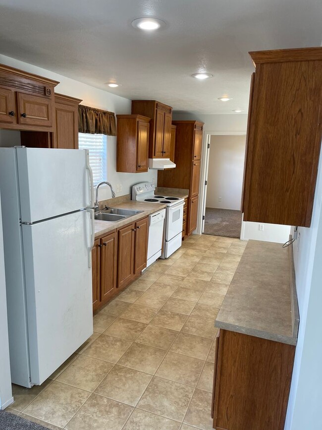 Photo - 3 Bedroom House in Kenmare, ND!