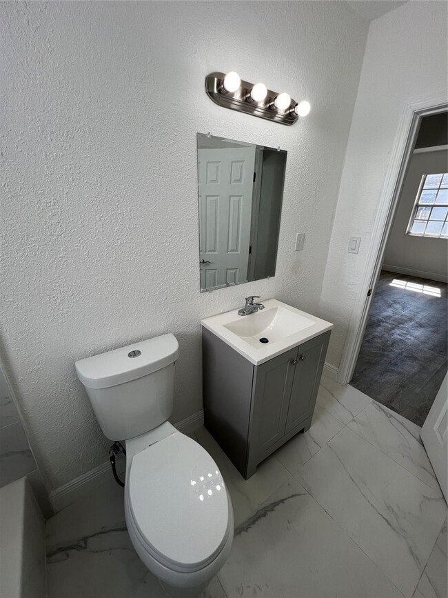 Photo - 5615 SW 40th St