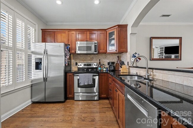807 Clarkson Mill Ct