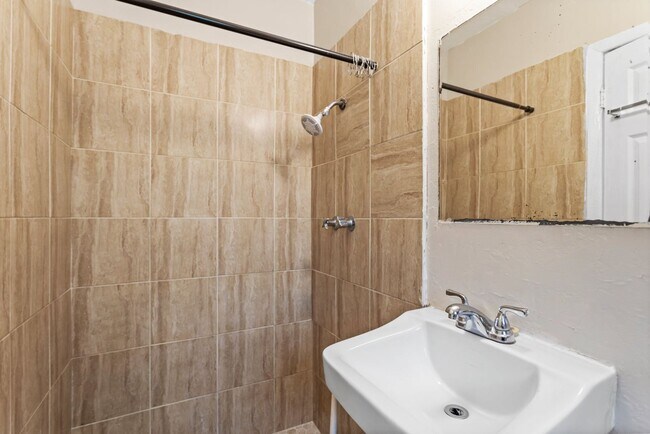 Photo - 1519 Carmel Ave Unit 2 (B)