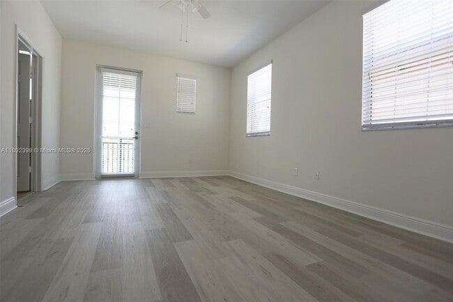 Photo - 1423 SW 147th Ave
