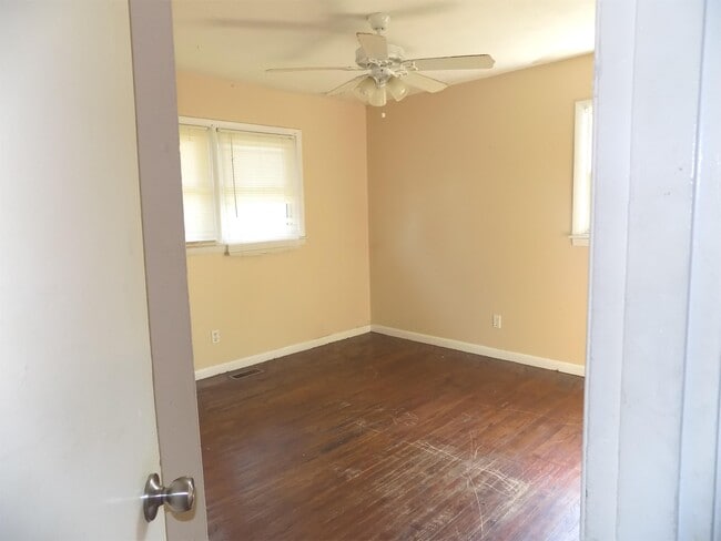 Photo - 5013 Houston Rd