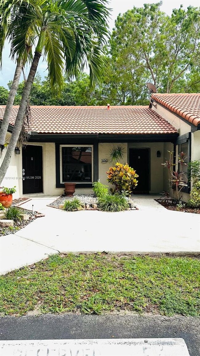 Building Photo - 15210 SW 48th Terrace Rental