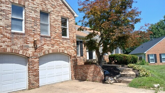 Building Photo - 8626 Ambrose Ct Rental