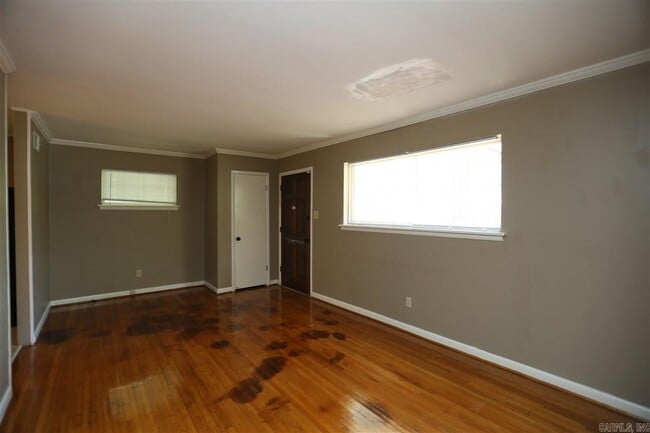 Photo - 312 Wedgewood Rd