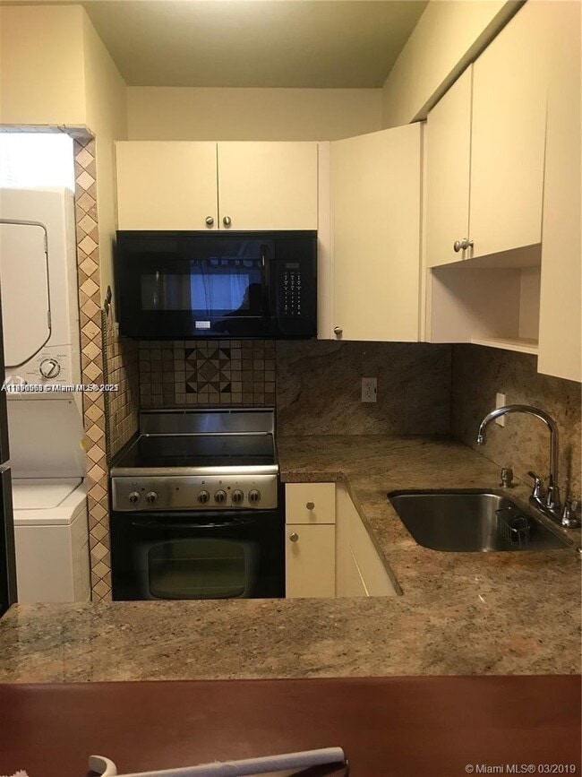 Photo - 134 SW 7th Ave Unidad 206