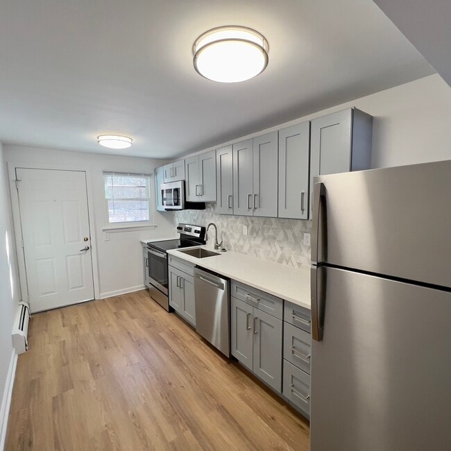 Photo - The Den Hunting Lodge (student)