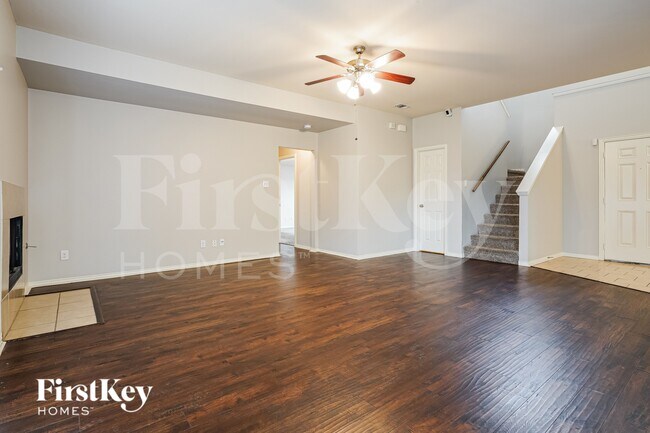 Photo - 1202 Jewel Ln