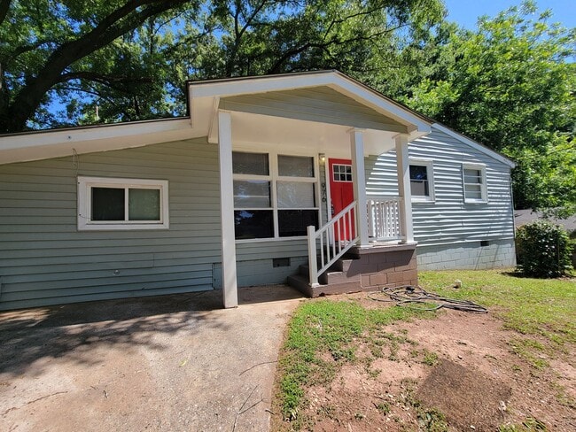 Photo - Rent 2 Get 2 Rooms for Free- This home is Priced as a 2bdrm in Intown Atlanta
