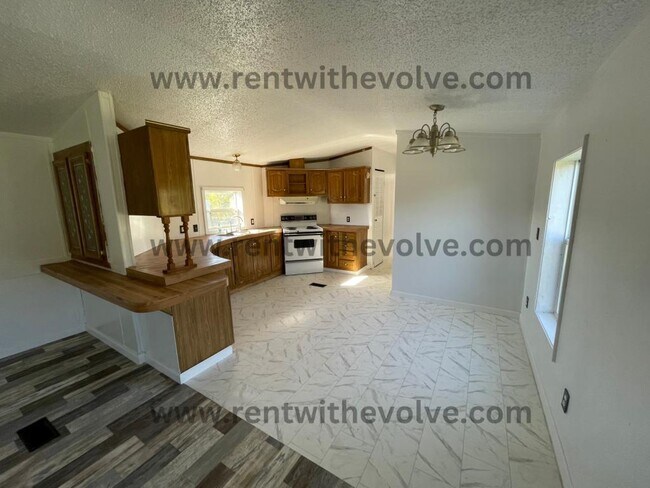 Photo - 1392 N 200 W