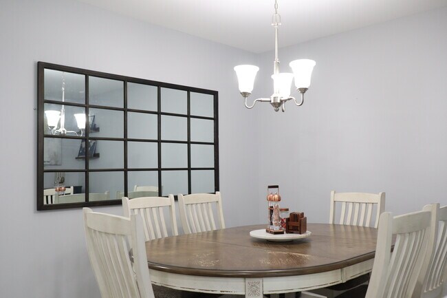 Photo - 1727 Campau Farms Cir