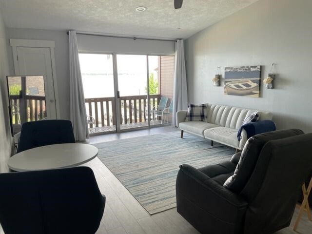 Photo - 801 River Rd Unidad 1