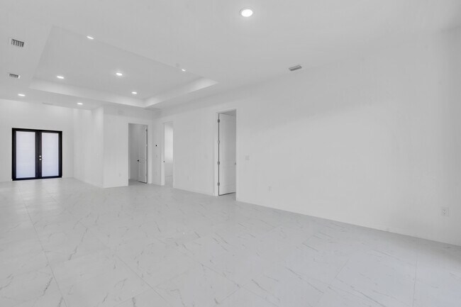 Photo - 3101 NW 42nd Pl