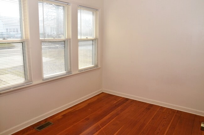 Photo - 726 S Apple St