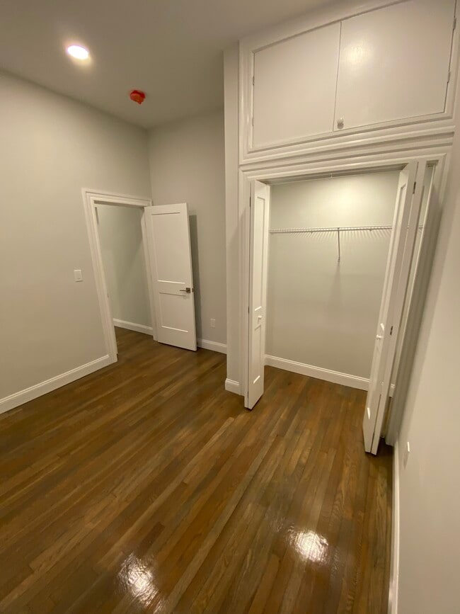 Photo - 70 Queensberry St Unit 22