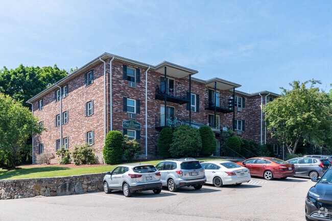Canton Estates at Neponset
