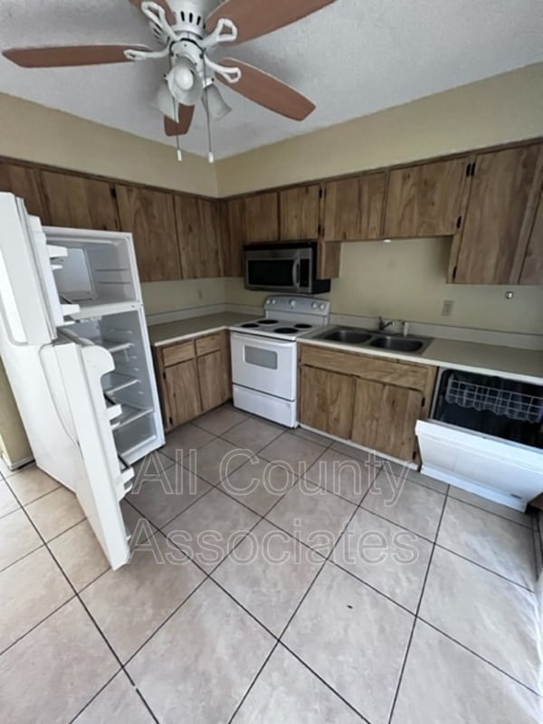 Photo - 8937 Cochise Ln