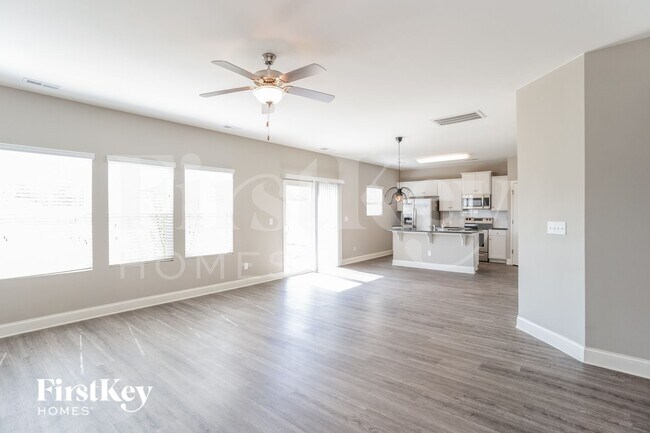 Photo - 9221 Evans Creek Ct