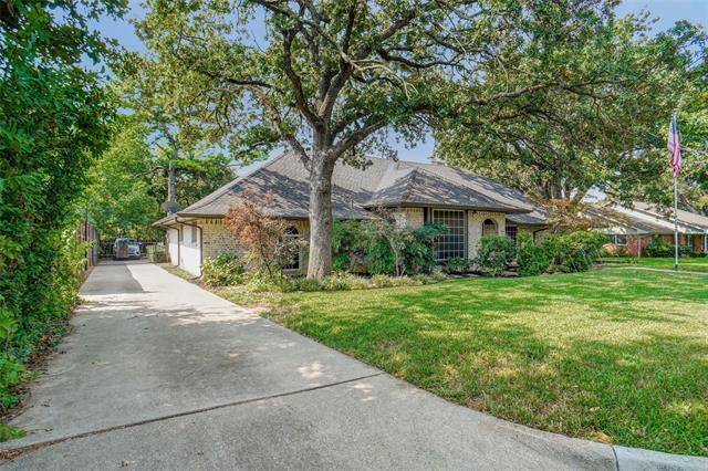 Photo - 1000 Lynhurst Ln