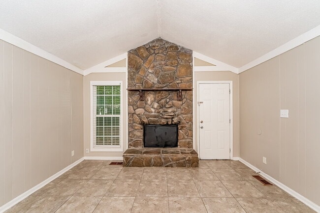 Photo - 2538 Martin Cir