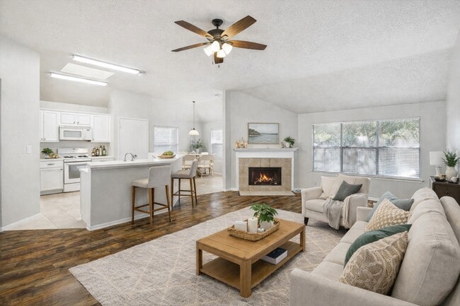 Photo - 1606 Blossom Creek Ct