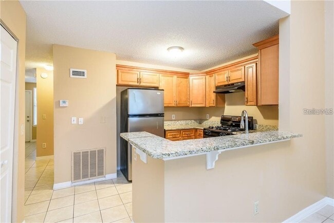 955 Butterfly Blvd