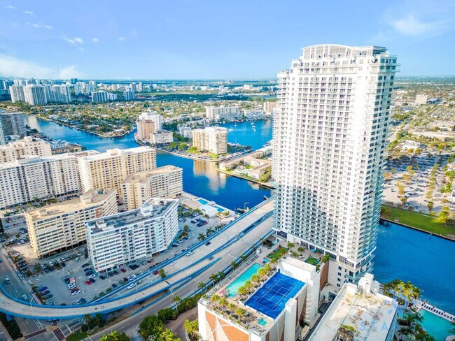 4010 S Ocean Dr Unidad SI FL20-ID1227249P