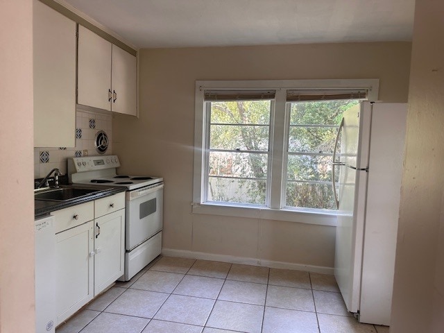 Kitchen - 516 E Esther St Unit A