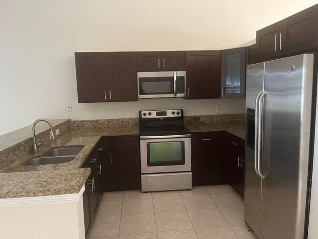 Photo - 702 SW Amber Terrace