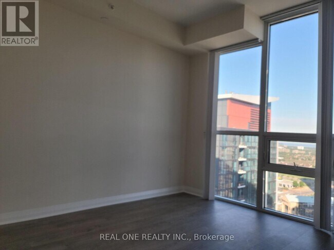 Photo - 5025 Four Springs Ave Unité 2406