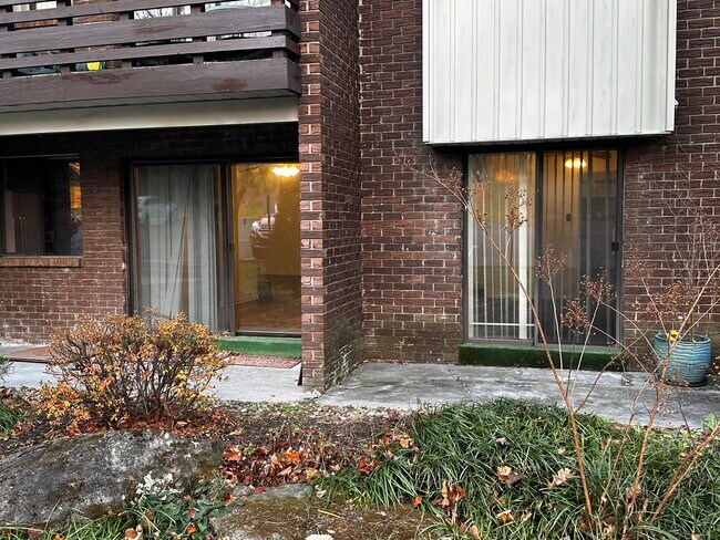 Photo - 1575 Creekside Rd Unit #2