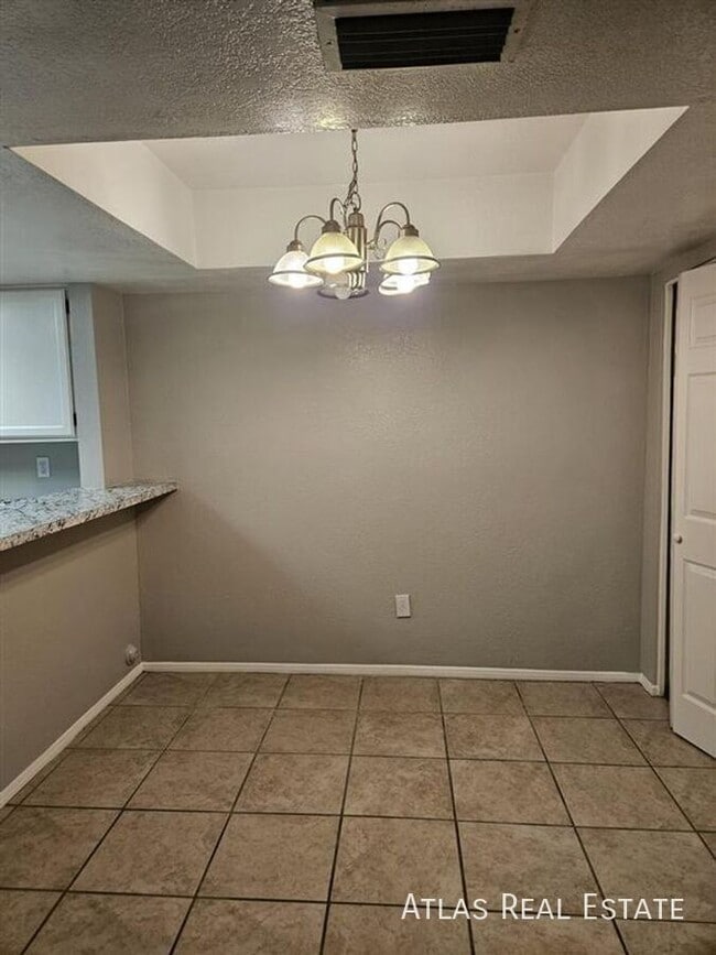 Photo - 1645 W Baseline Rd