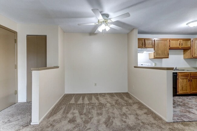 Ellacott Parkway Apartments