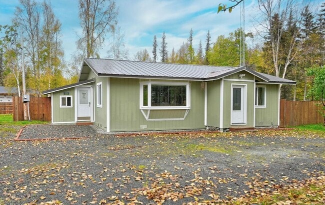 Building Photo - SEASONAL 2BD 1BA Rental