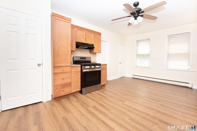 Photo - 157 Sage Ave Unit 1st floor left
