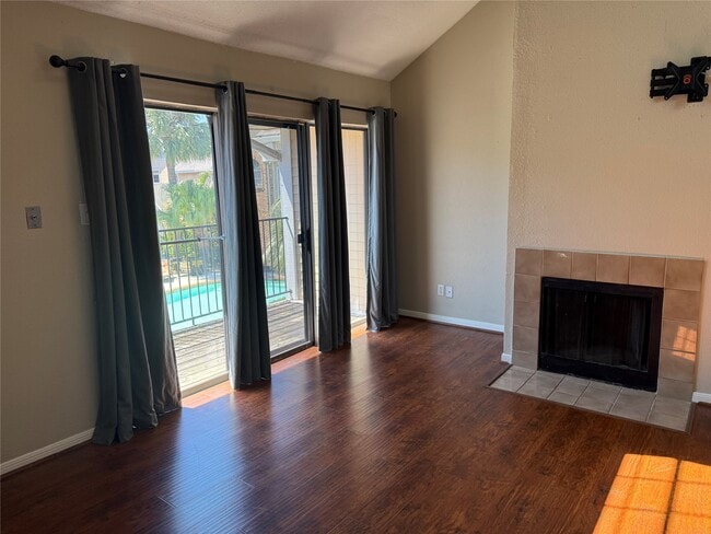 Building Photo - 2300 Old Spanish Trl Unit 2006