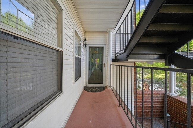 Building Photo - 205 Westover Ave Unit Apt 203