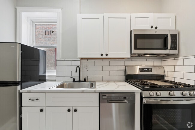 Studio 1BA - 450SF - Kitchen