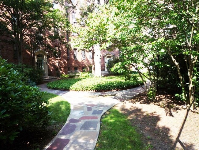 Building Photo - 16 Ware St Unit #0