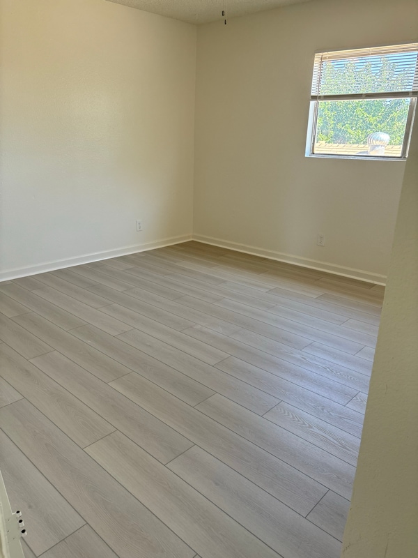 Photo - 1044 E Ave Q12 Unidad 3