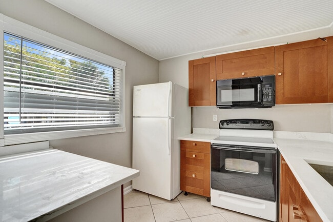 Photo - 10585 Royal Palm Blvd Unit 10585