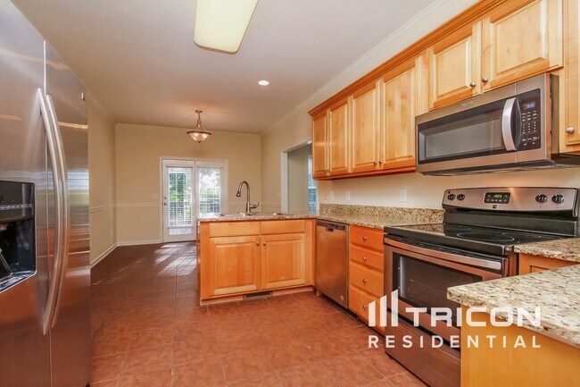 Photo - 746 Sergio Ave