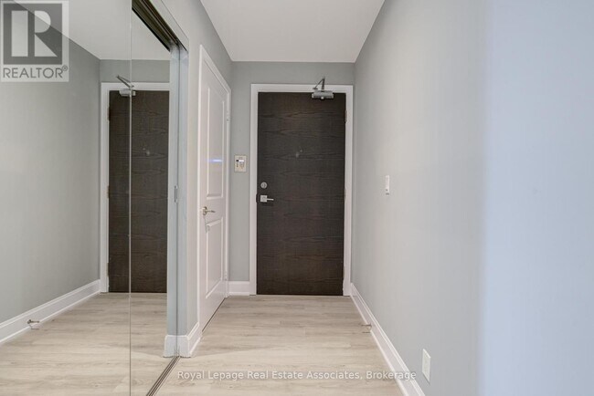 Photo - 33 Shore Breeze Dr Unit 2303