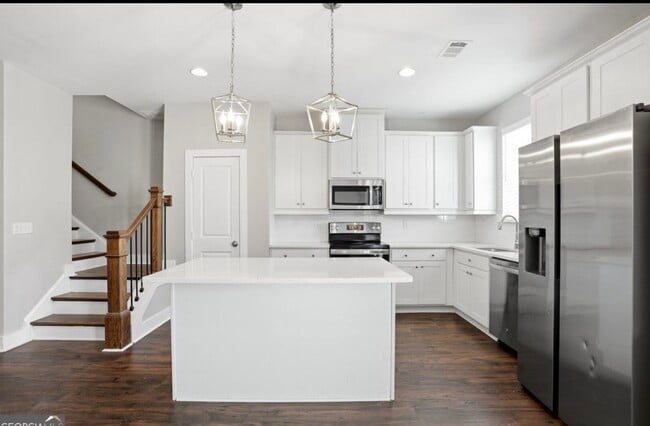 Photo - 6449 Scudders Dr