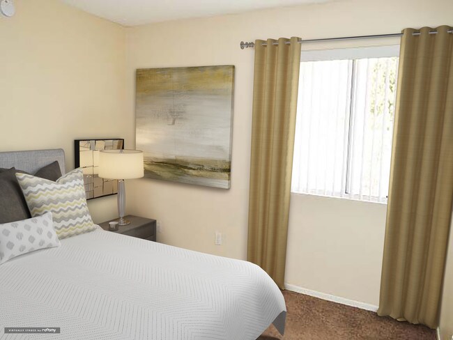 Photo - Warner Courtyard Apartments