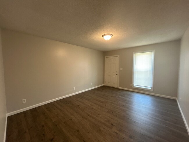 Photo - 25 Georgian Cv Unit L