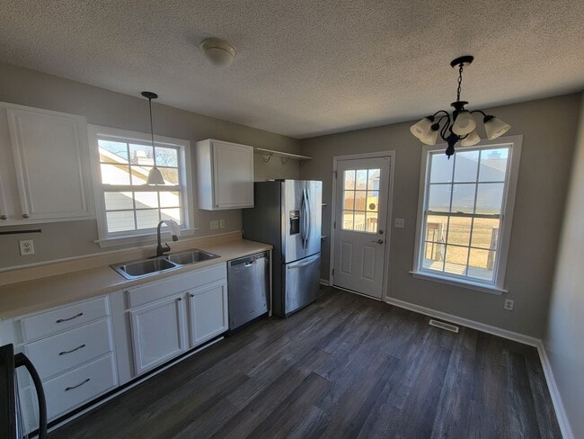 Photo - 245 Ward Rd